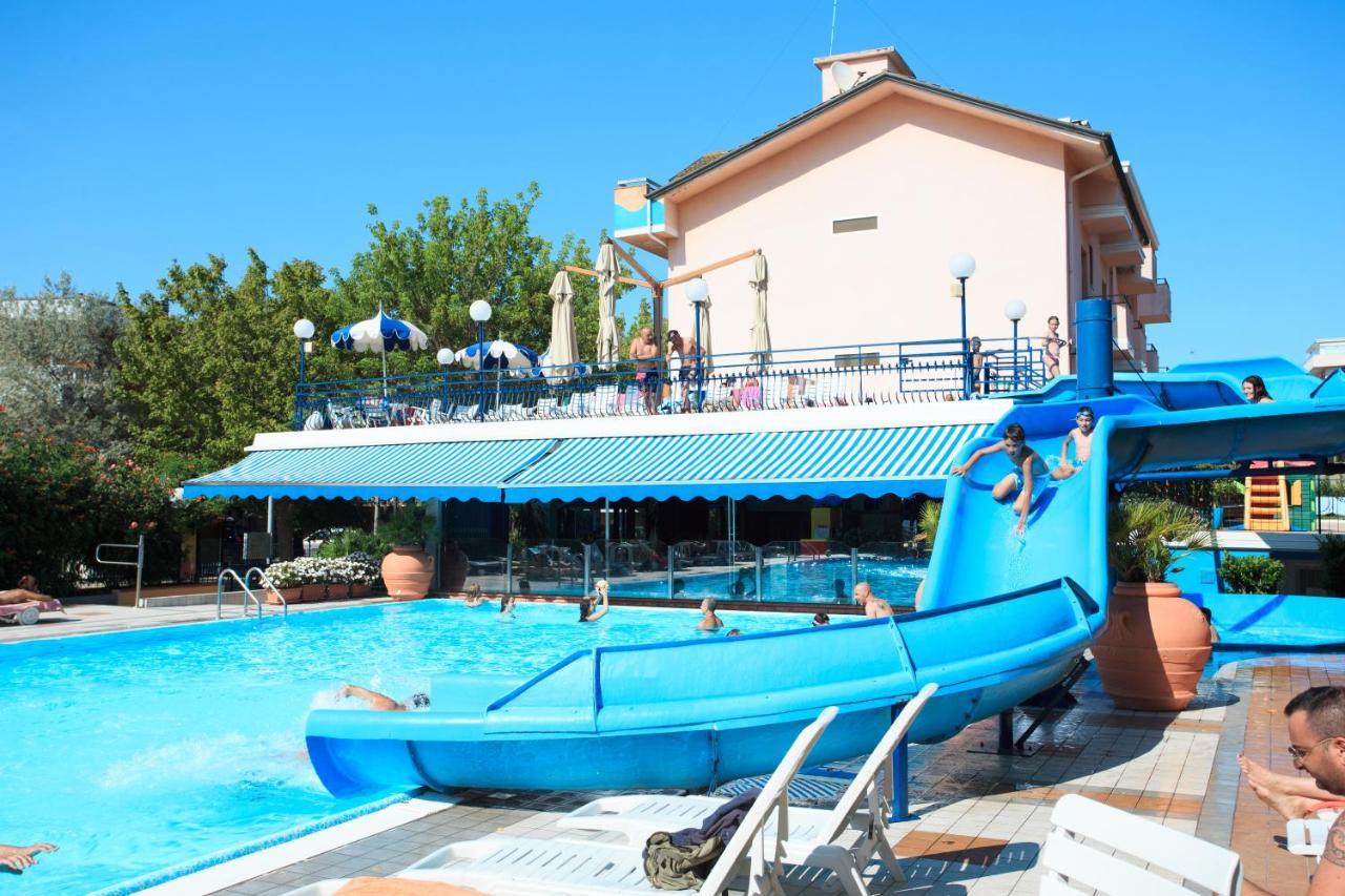 Hotel Minerva Gatteo a Mare Exterior photo